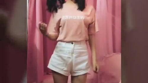 国产高颜值拖鞋美女视频,国产短视频展现时尚魅力