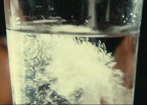 老外喝国产饮品视频大全,老外亲尝国产饮品视频大盘点